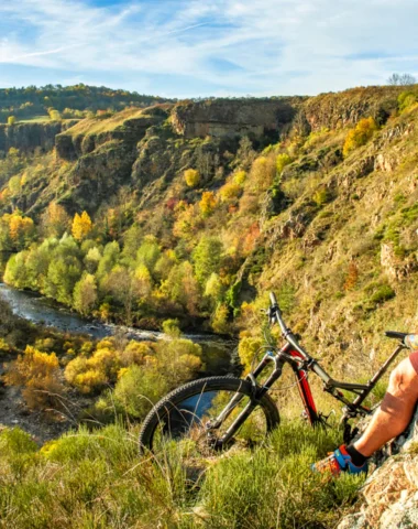 VTT sur la voie verte près de Solignac-sur-Loire