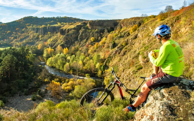 VTT sur la voie verte près de Solignac-sur-Loire