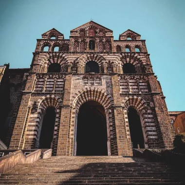 Vue de la Cathédrale Notre-Dame du Puy