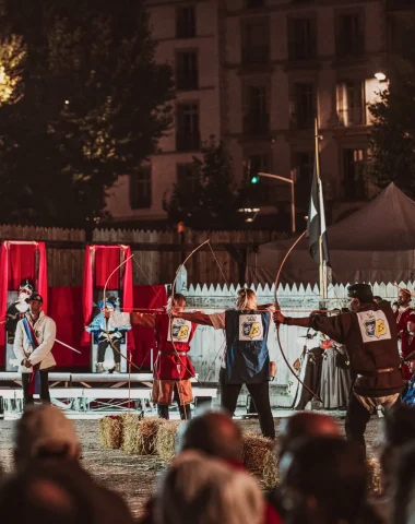 Concours de tir à l'arc aux Fêtes Renaissance du Roi de l'Oiseau au Puy-en-Velay